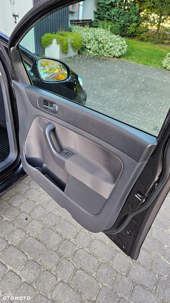Volkswagen Golf Plus - 25