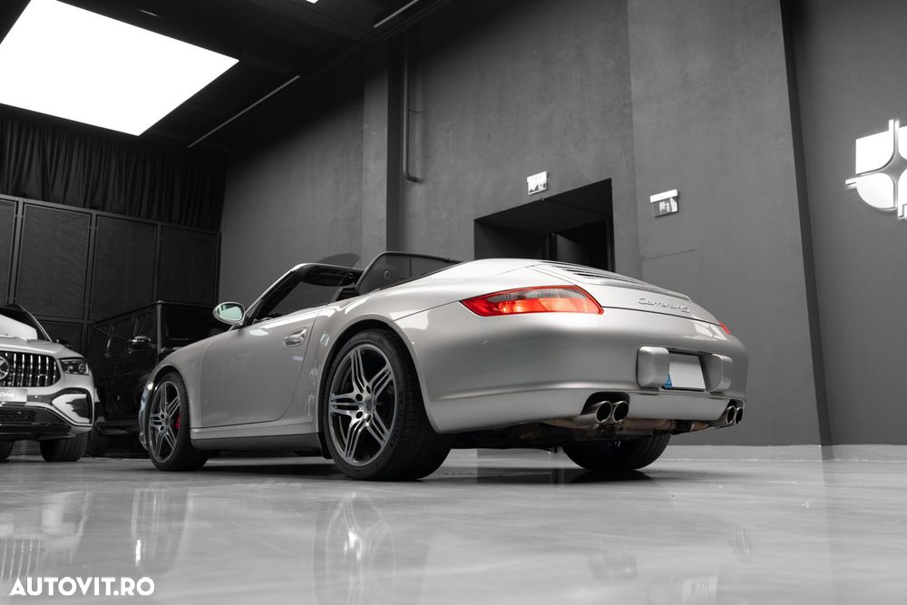 Porsche 911 Carrera 4 S - 27