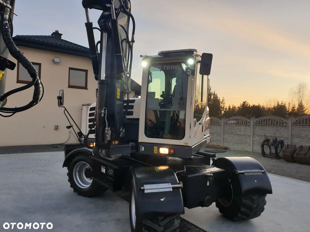 Terex TW 110 ROTOTILT/SZCZYPCE 3-ŁYŻKI SPROWADZONY PIĘKNY STAN - 39