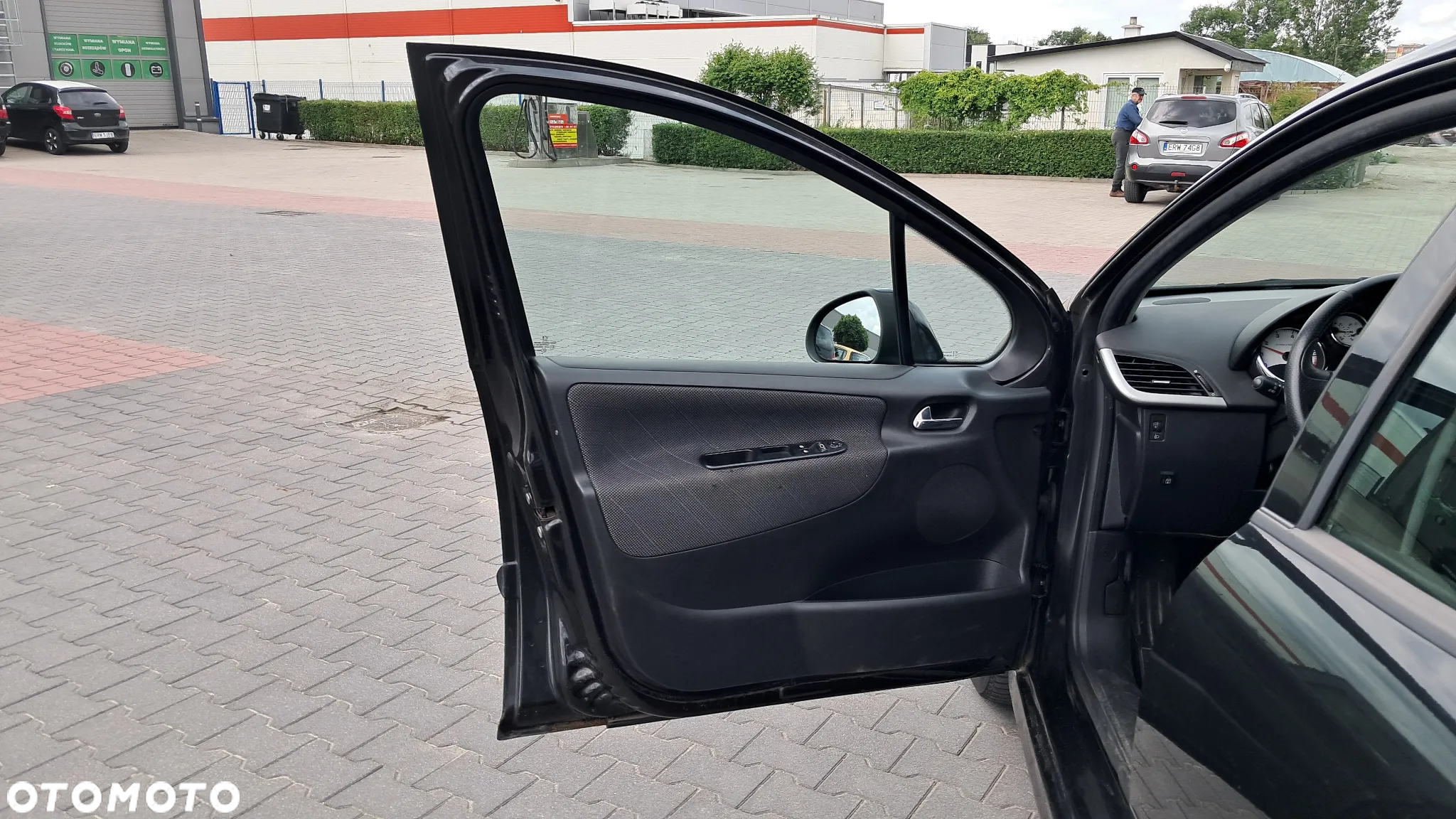 Peugeot 207 1.4 16V Trendy - 10