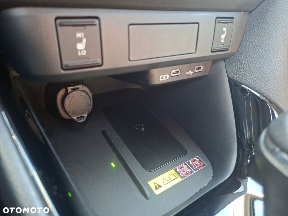 Toyota Yaris Hybrid 1.5 Style - 23