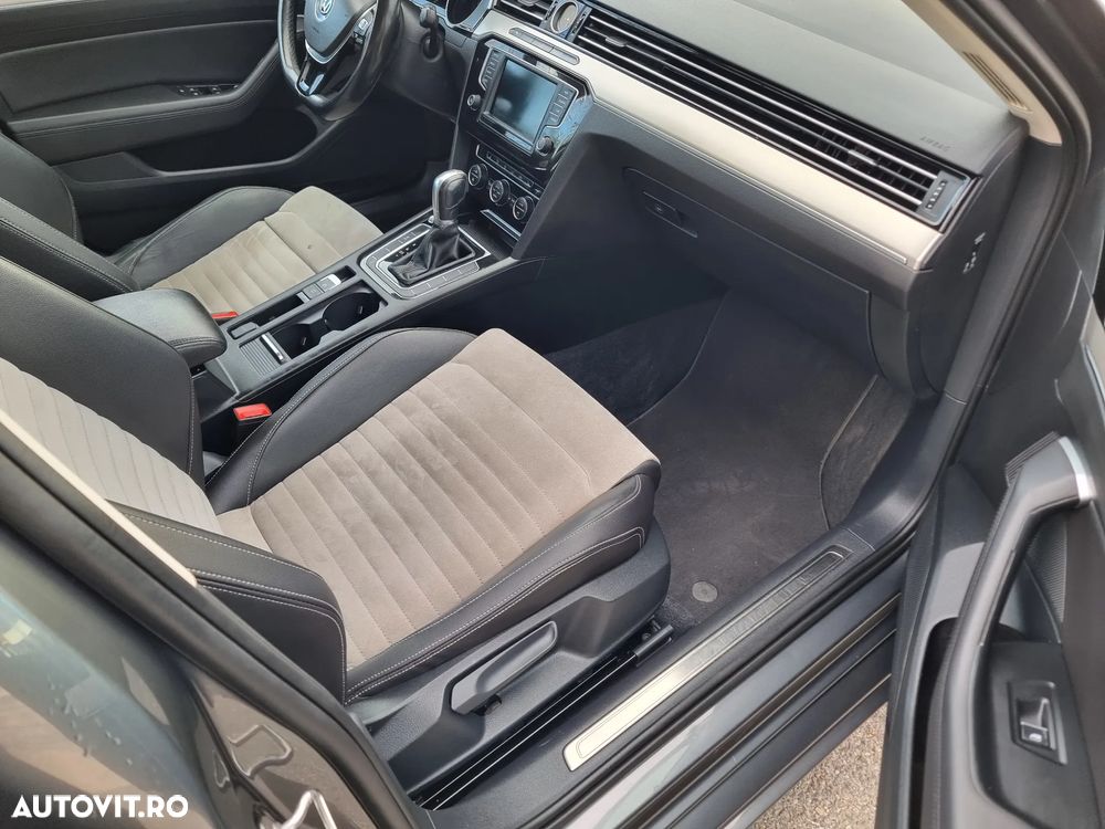 Volkswagen Passat 2.0 TDI DSG (BlueMotion Technology) Highline - 15