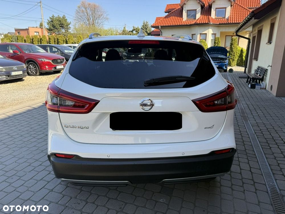 Nissan Qashqai 1.6 DIG-T N-Connecta - 8