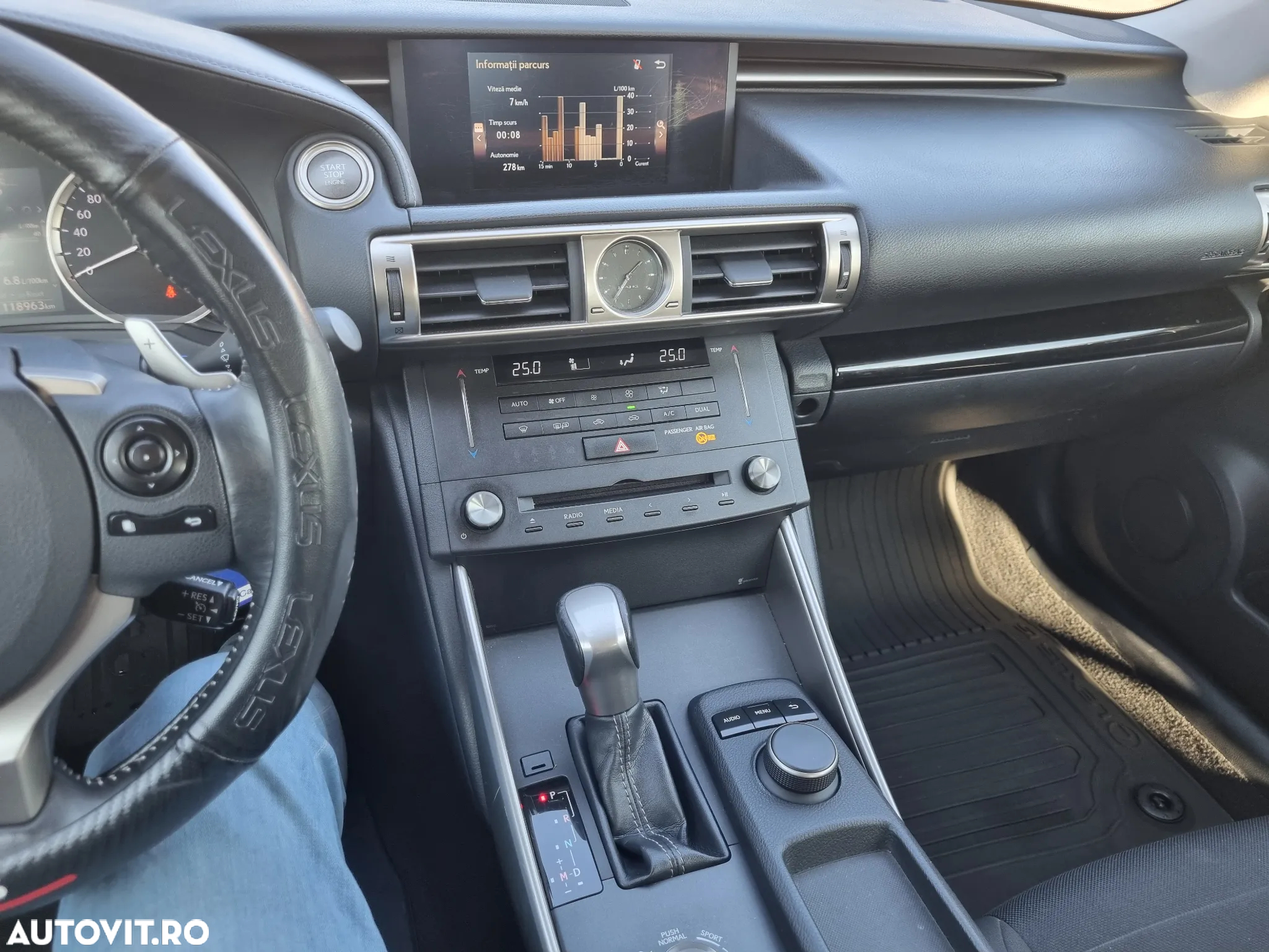 Lexus Seria IS 250 2.5 V6 Aut Executive - 5