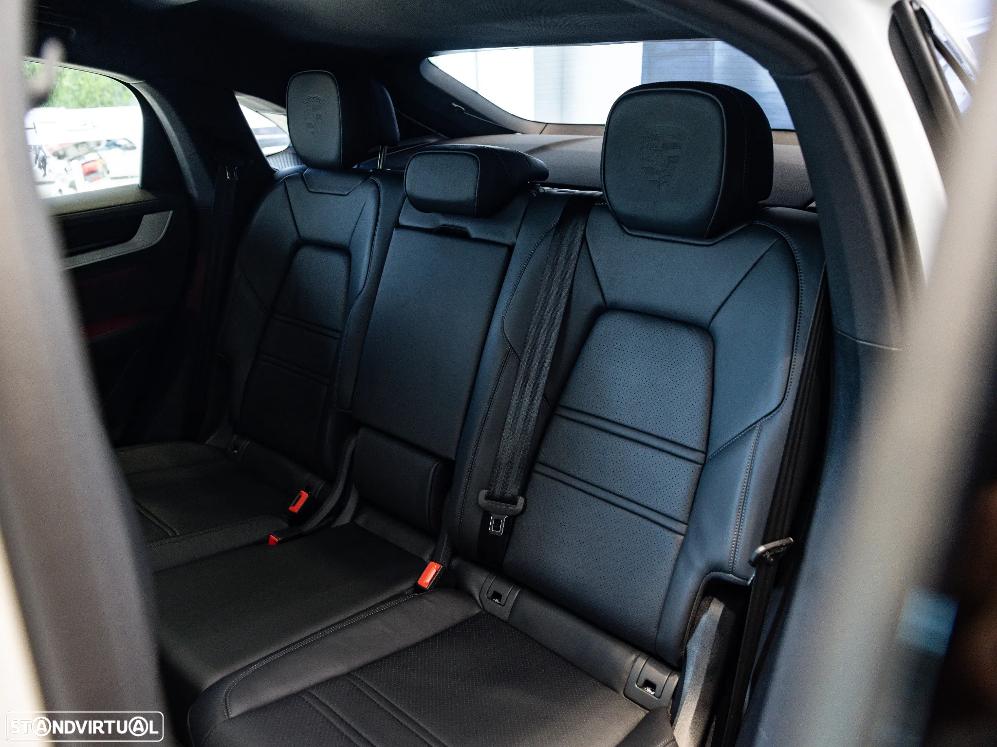 Porsche Cayenne Coupé E-Hybrid - 34