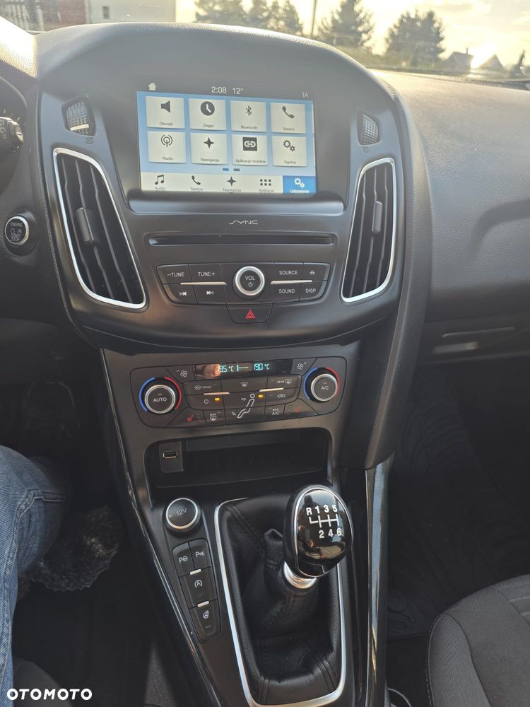 Ford Focus 1.0 EcoBoost Titanium - 17