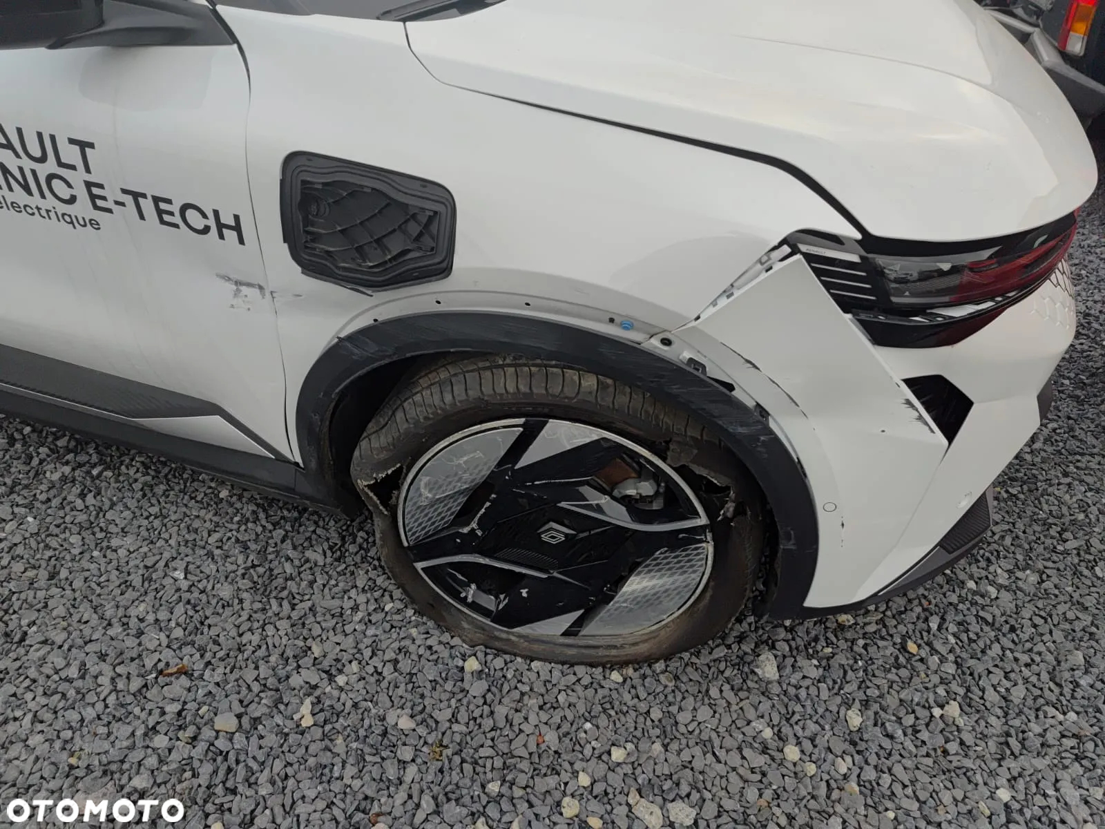 Renault Scenic E-Tech 220 Long Range Techno - 5