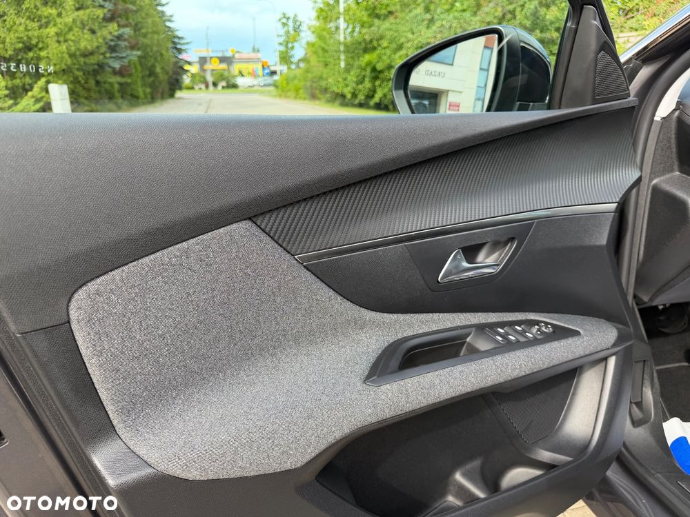Peugeot 3008 PureTech 130 Stop & Start EAT6 Allure - 18