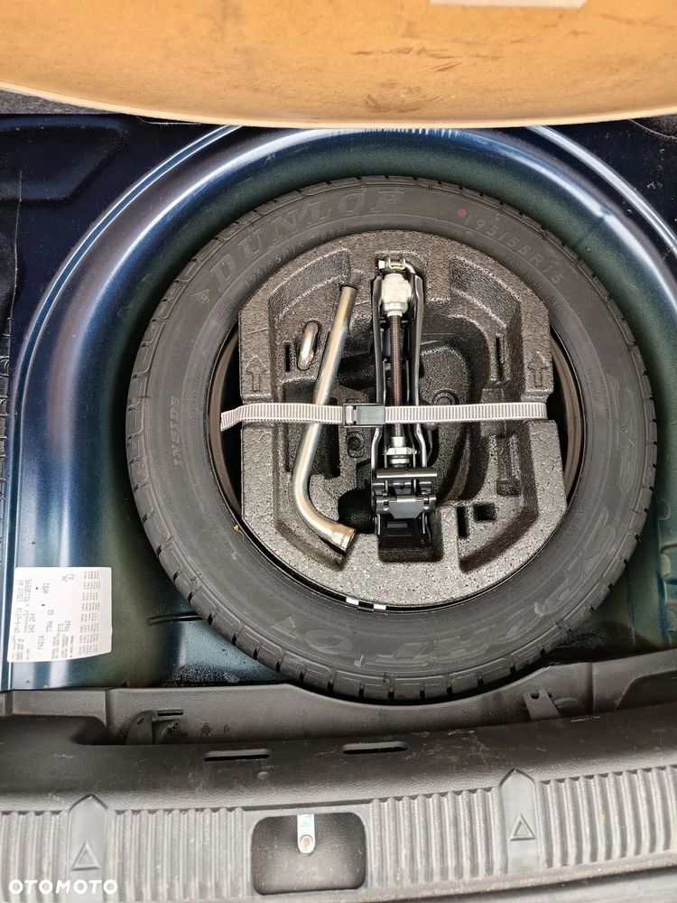 Skoda Fabia 1.6 16V Style - 18