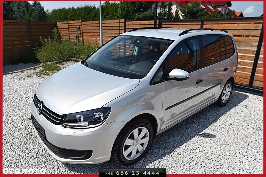 Volkswagen Touran 2011 photo 5