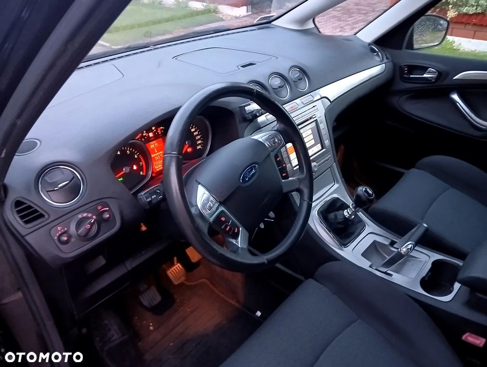 Ford S-Max 2.5 Titanium - 13