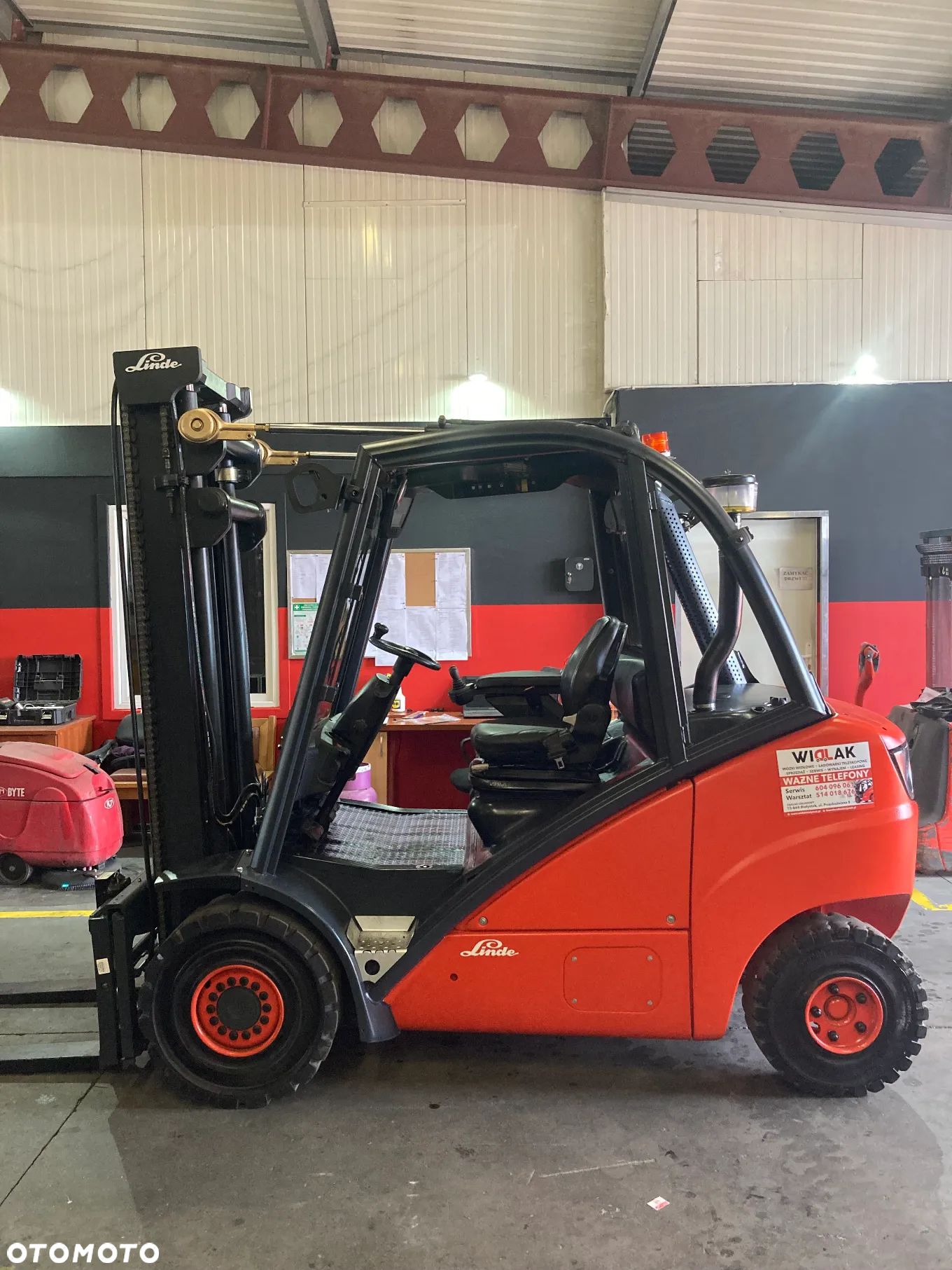 Linde [2018] WÓZEK WIDŁOWY LINDE H30D diesel 3t - 1