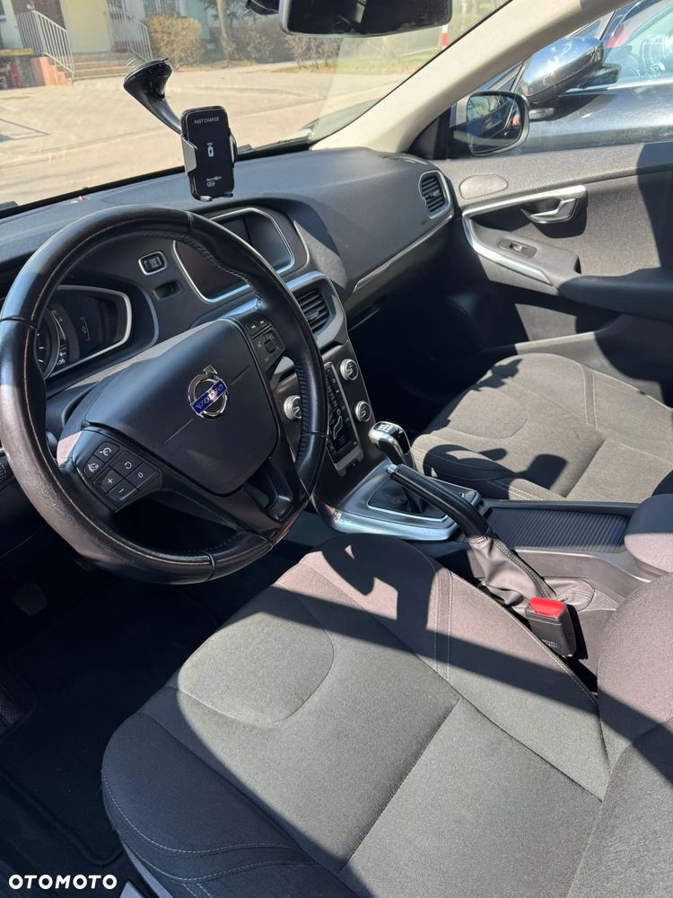 Volvo V40 D2 Drive-E Momentum - 7
