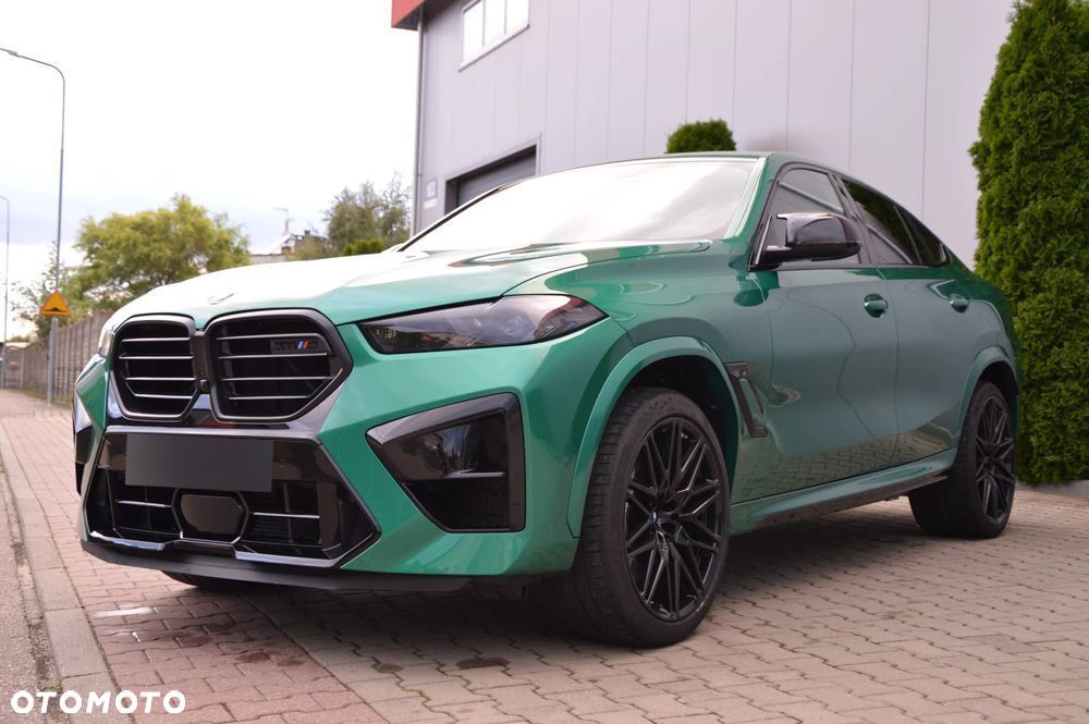 BMW X6M - 12