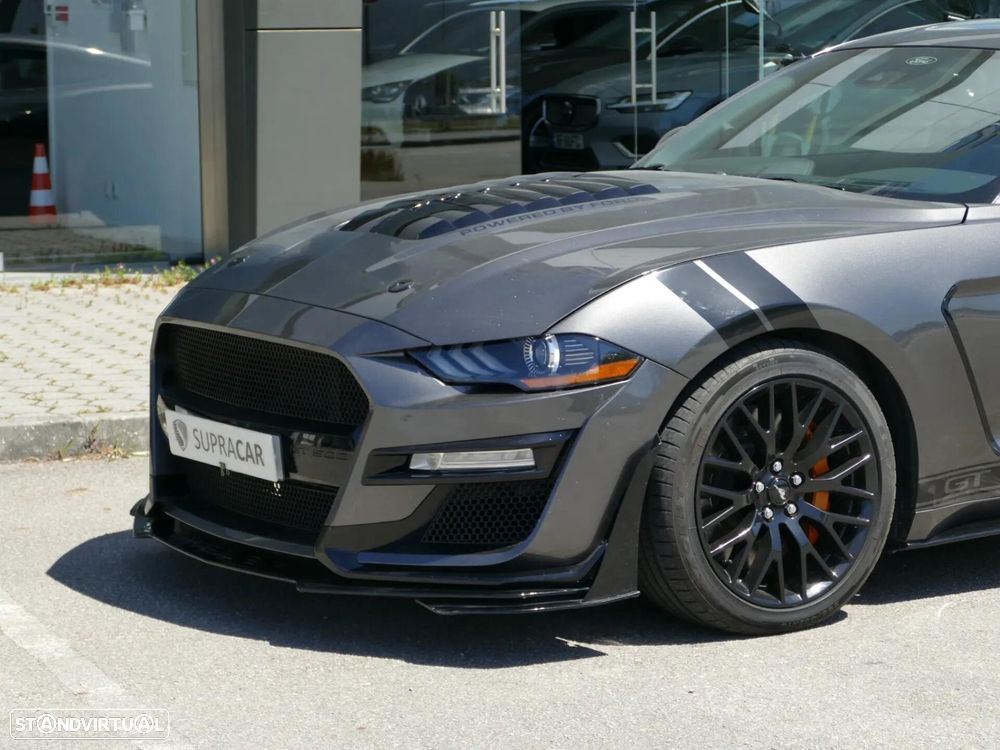 Ford Mustang - 4