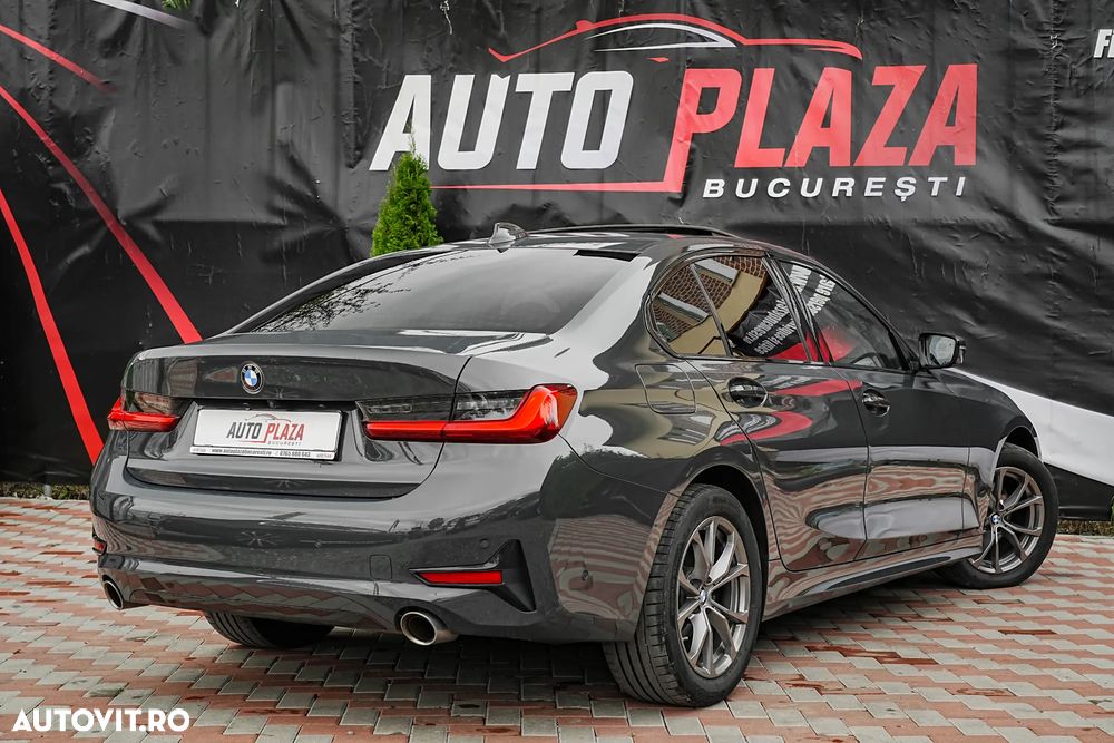 BMW Seria 3 320i Aut. Sport Line - 7