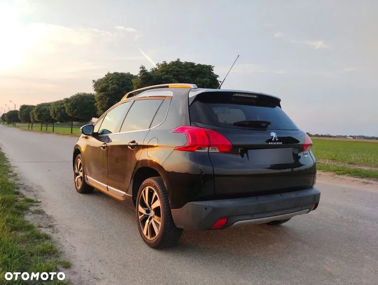 Peugeot 2008 1.6 e-HDi Allure S&S - 3