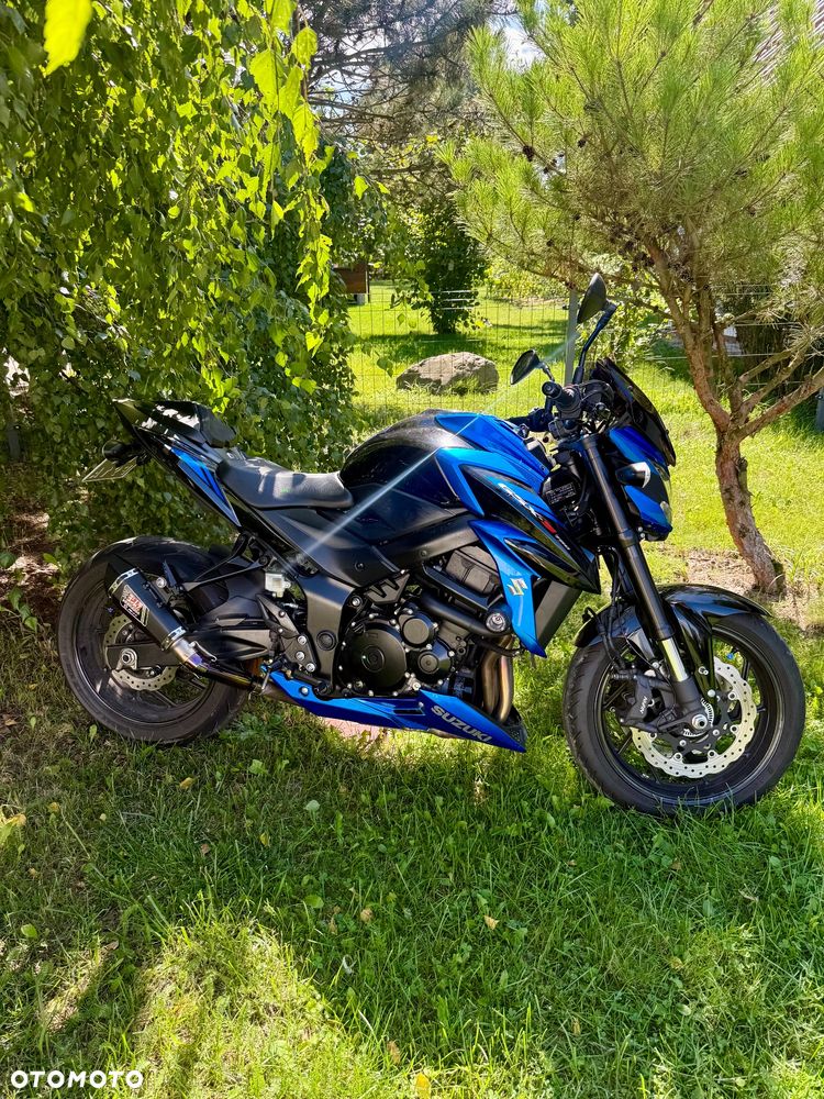 Suzuki GSX - 1