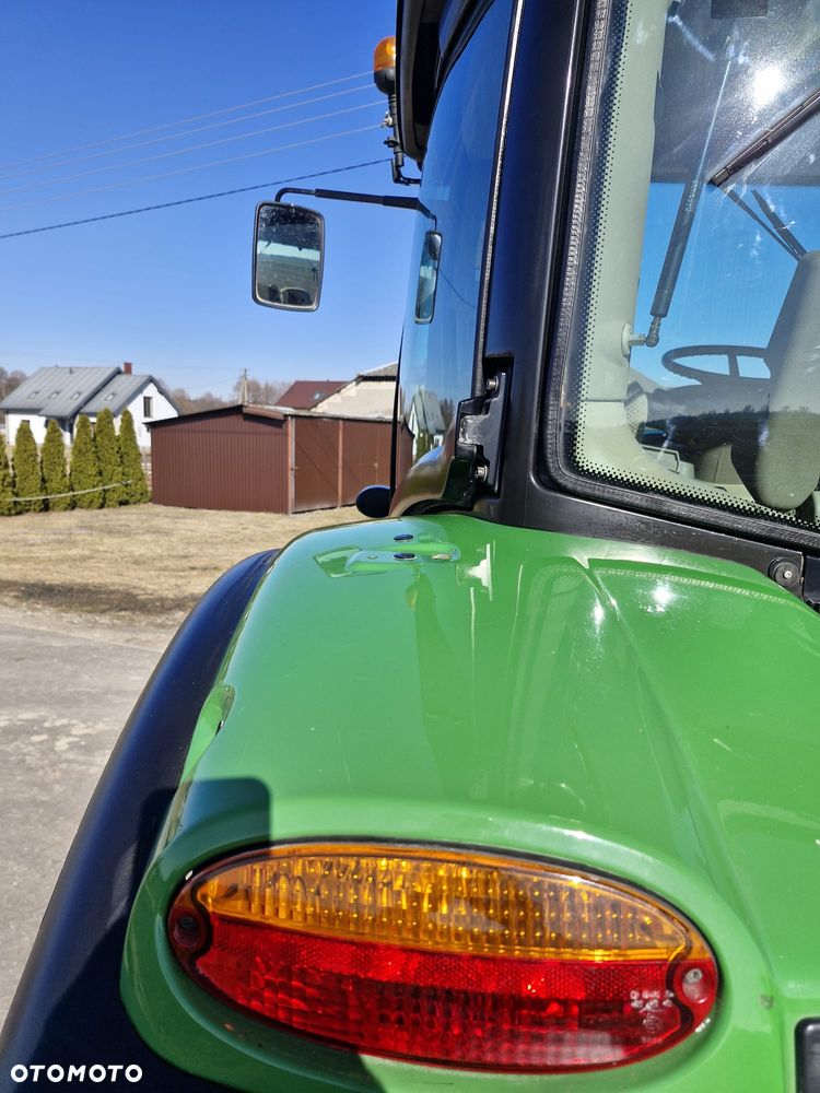 John Deere 6125r - 8