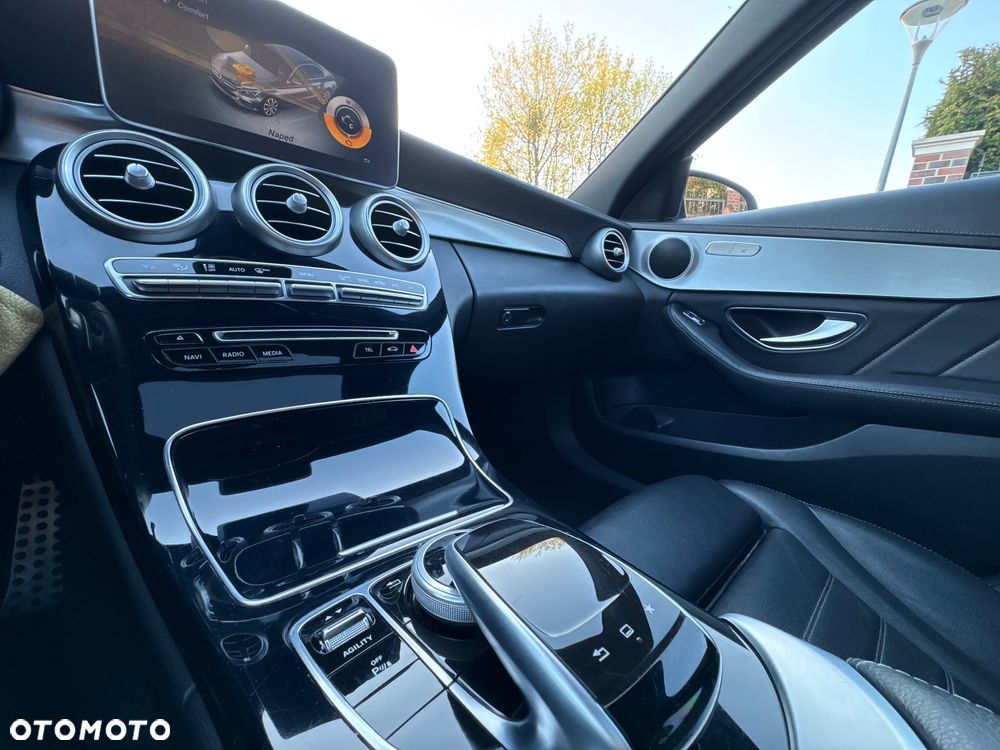 Mercedes-Benz Klasa C 220 (BlueTEC) d 7G-TRONIC AMG Line - 17