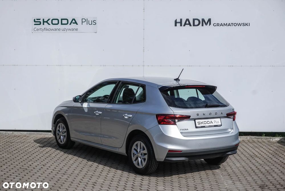 Skoda Fabia 1.0 Essence - 6