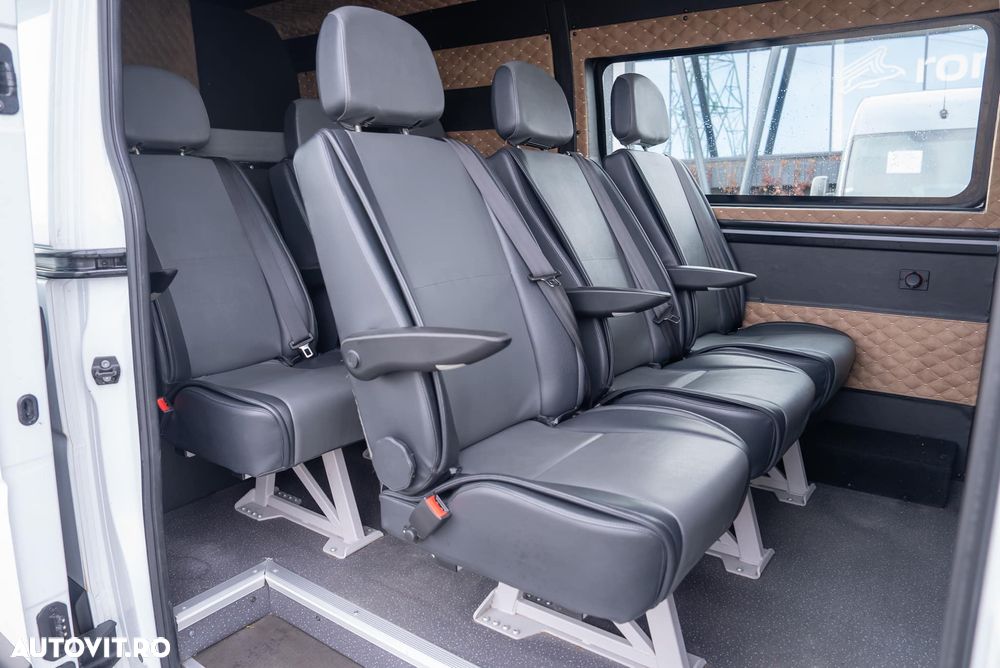 Renault Master 2.3 Blue dCi 165 TT Combi 3,5t L2H2 8+1 - 16