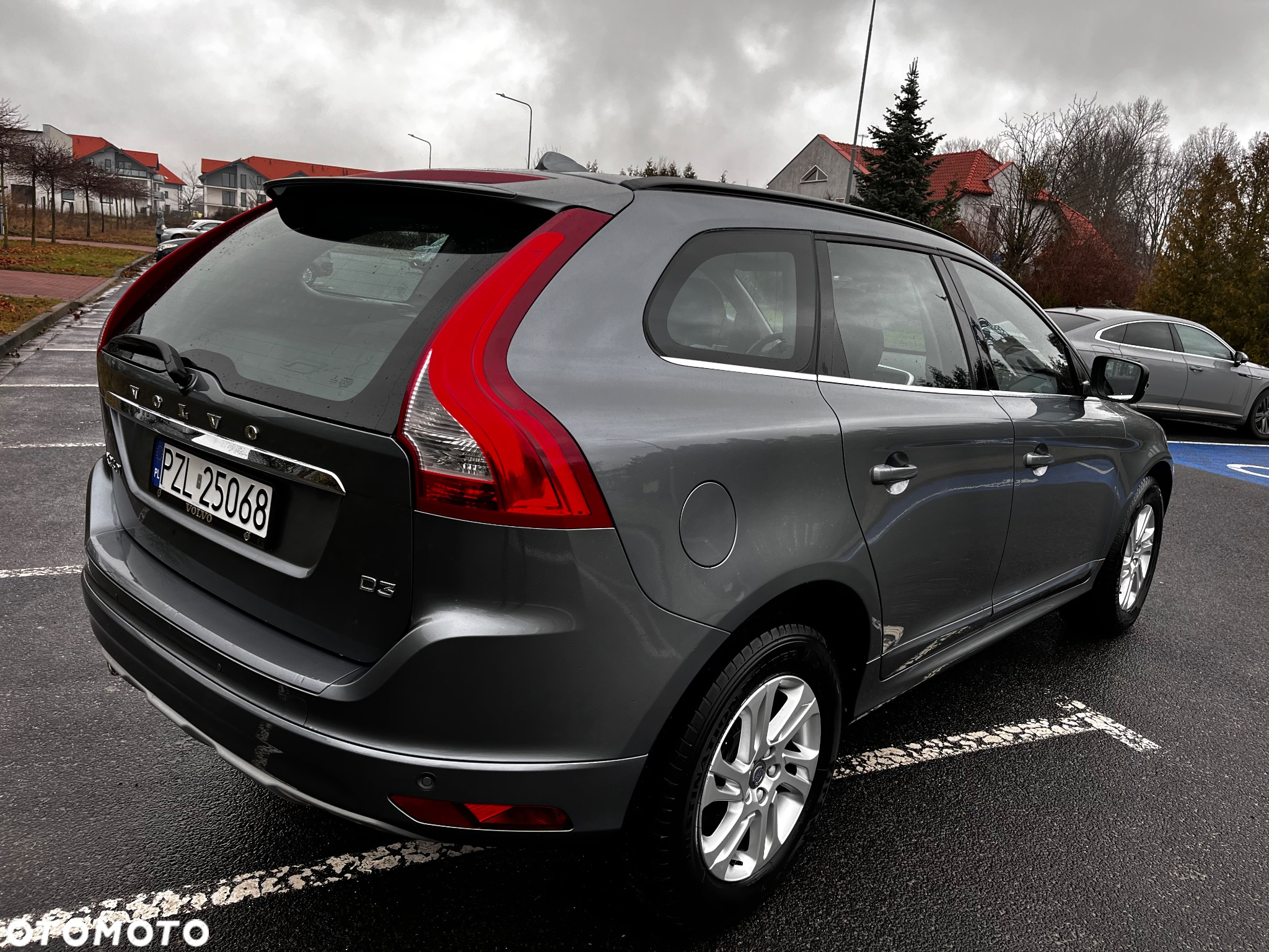 Volvo XC 60 D3 Drive-E Momentum - 12