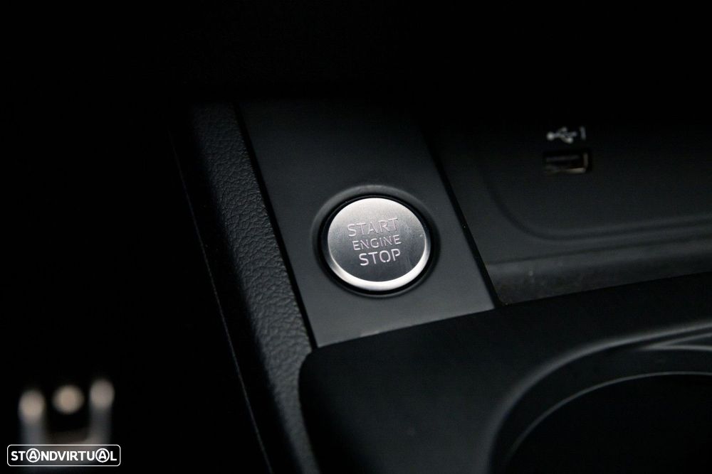 Audi A5 Cabrio 40 TFSI S tronic S line - 35