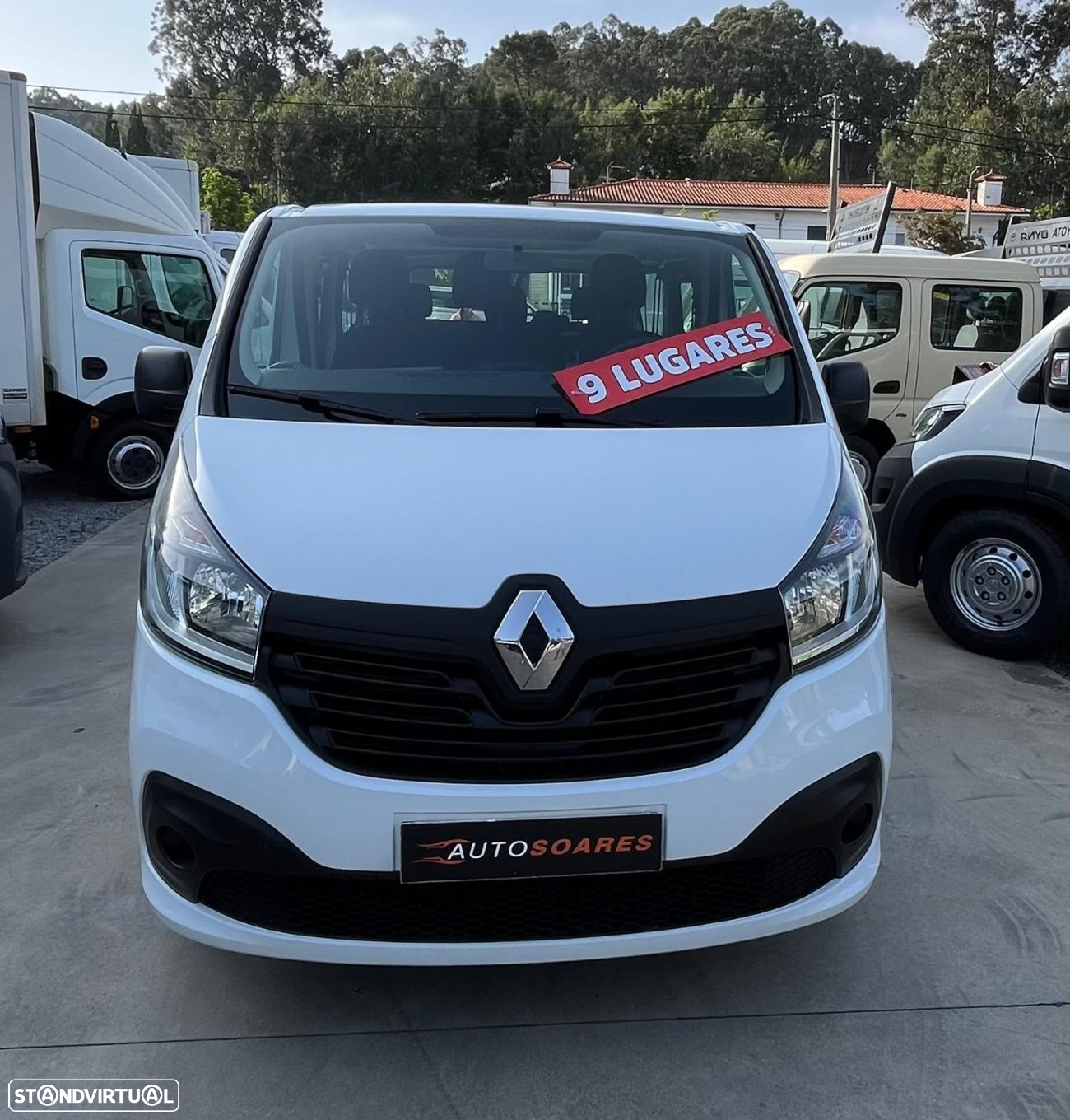 Renault Trafic 9 lugares 62.000km - 3