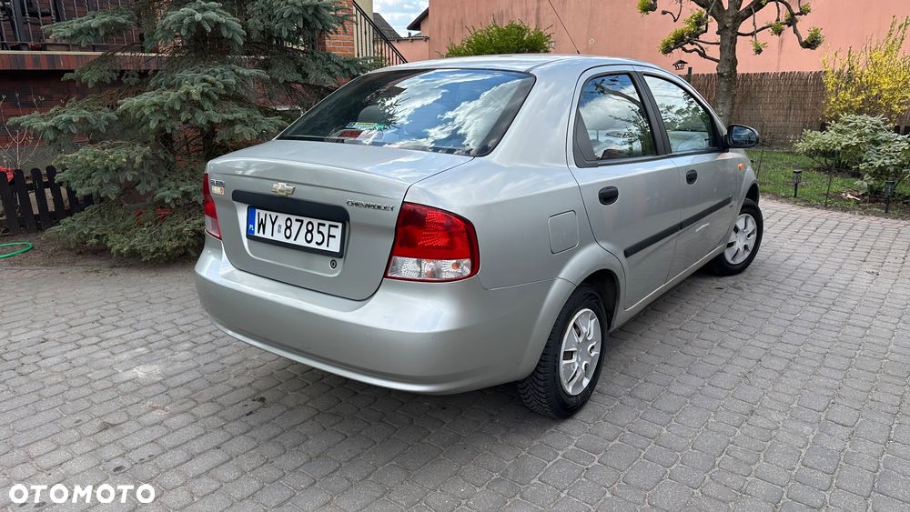 Chevrolet Aveo - 7