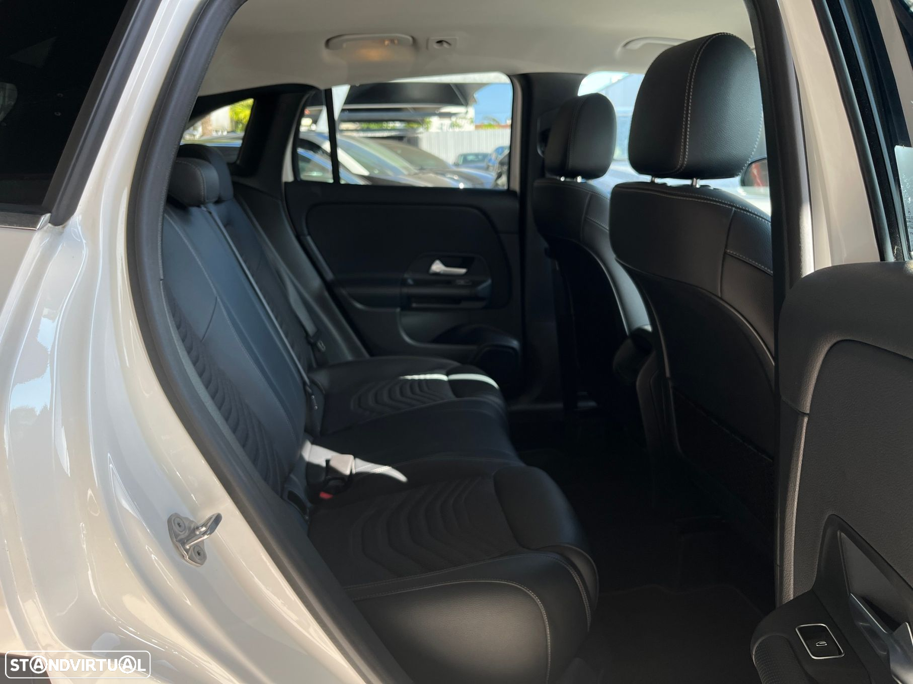 Mercedes-Benz GLA 250 e Style - 52
