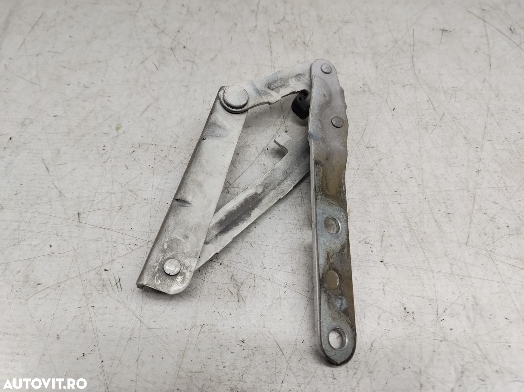 Balama capota  dreapta 7h0823302d Volkswagen VW Transporter T5 [2003 - 1