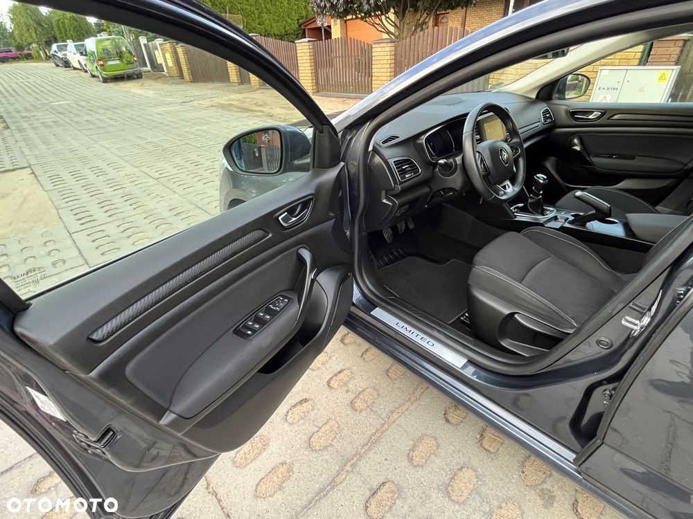 Renault Megane ENERGY TCe 130 LIMITED - 6