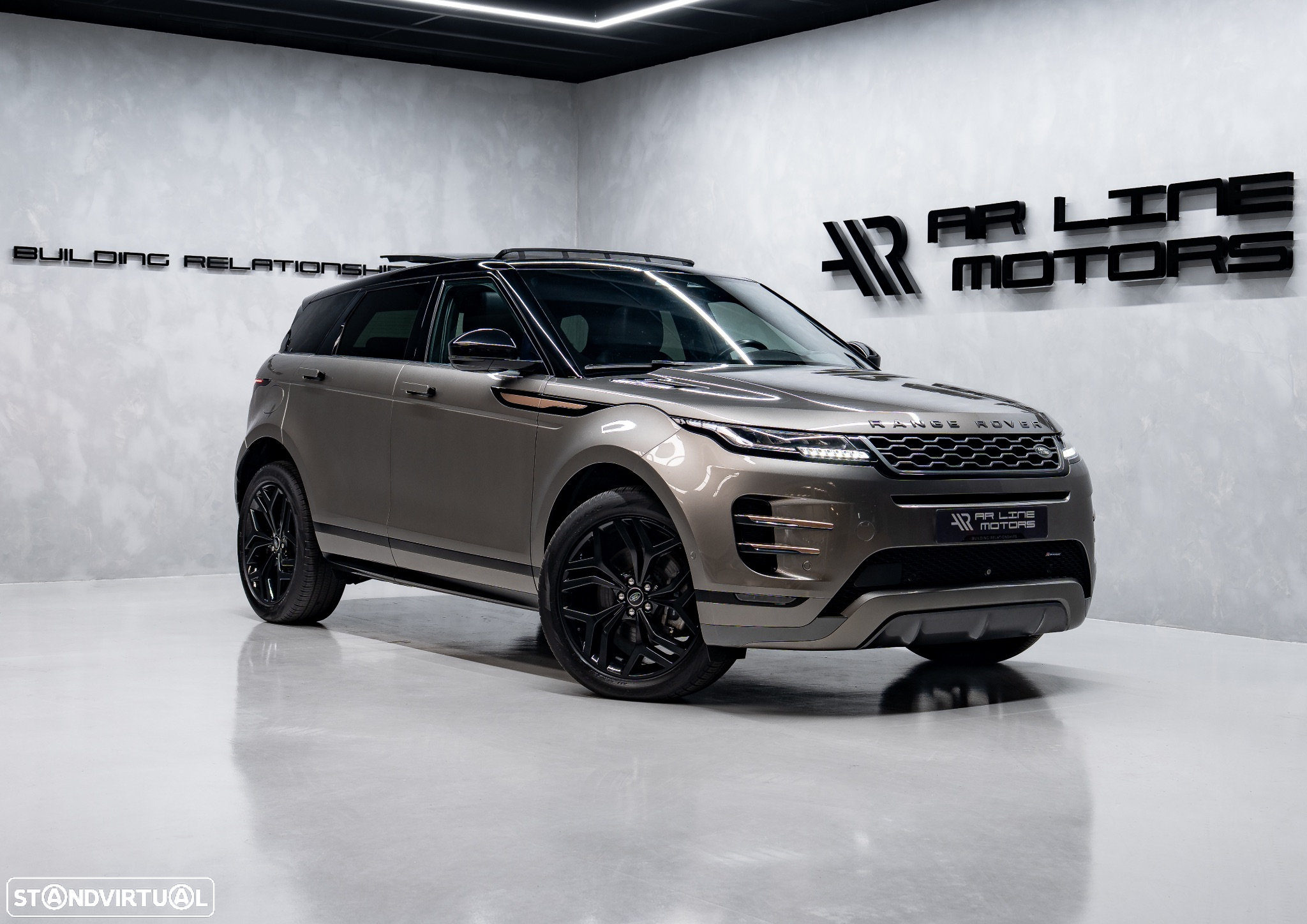Land Rover Range Rover Evoque 1.5 P300e AWD R-Dynamic SE Auto - 2