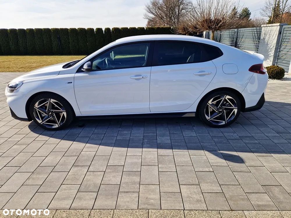 Hyundai i30 1.5 T-GDI 48V-Hybrid DCT Advantage - 4