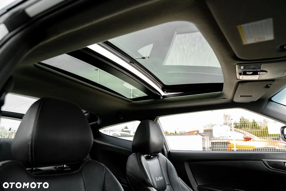 Hyundai Veloster 1.6 Turbo Premium - 26