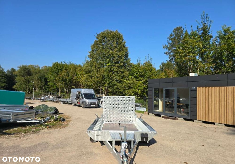 Martz Martz Bau 3 Minikoparka 2700 kg 260 x 150 cm - 2