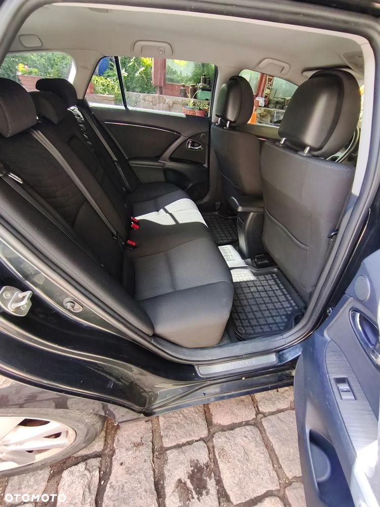 Toyota Avensis 2.0 D-4D Sol - 4
