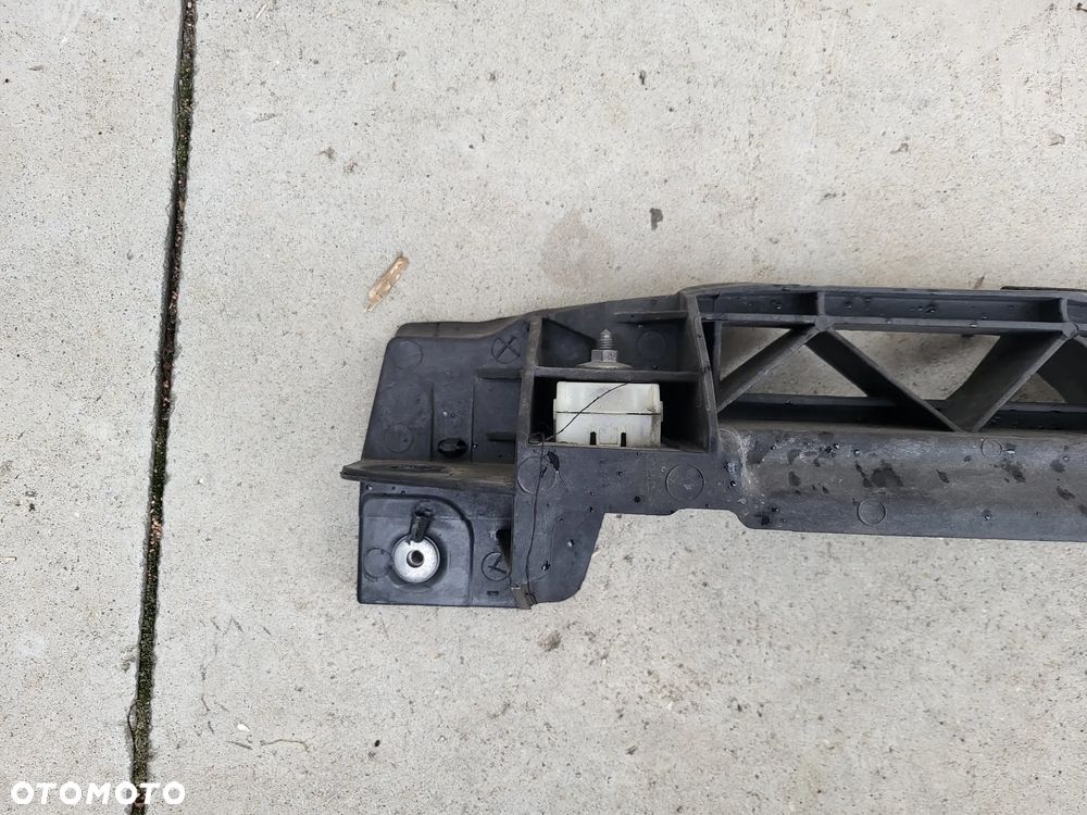 Pas przedni belka wzmocnienie Peugeot 308 T9 - 3