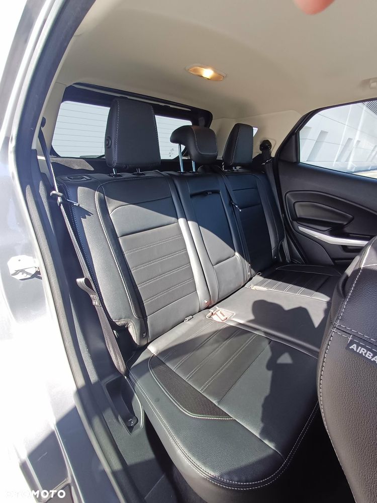 Ford EcoSport - 12