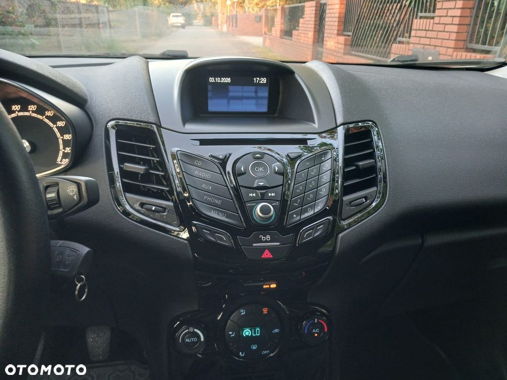 Ford Fiesta - 10