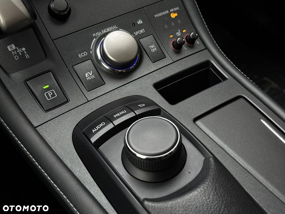 Lexus CT 200h Classic - 28