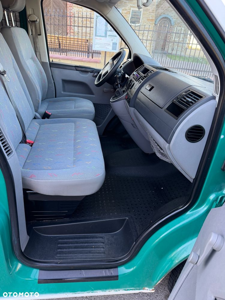 Volkswagen Transporter - 21