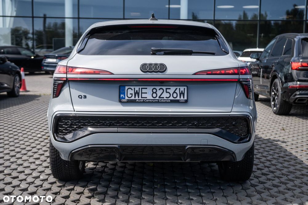 Audi Q3 Sportback - 5