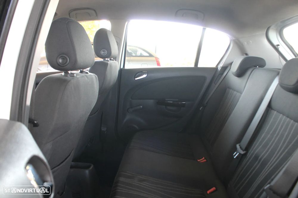 Opel Corsa 1.3 CDTI Enjoy EcoFLEX - 16