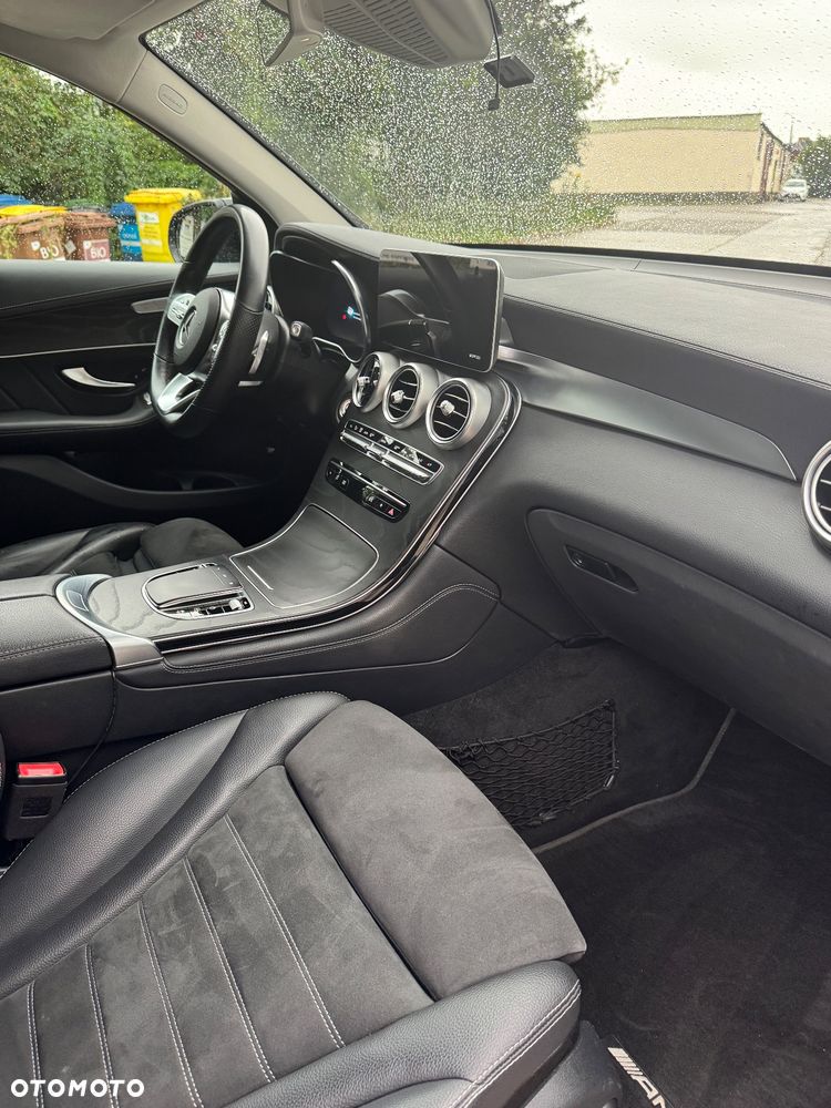Mercedes-Benz GLC 200 4-Matic - 4