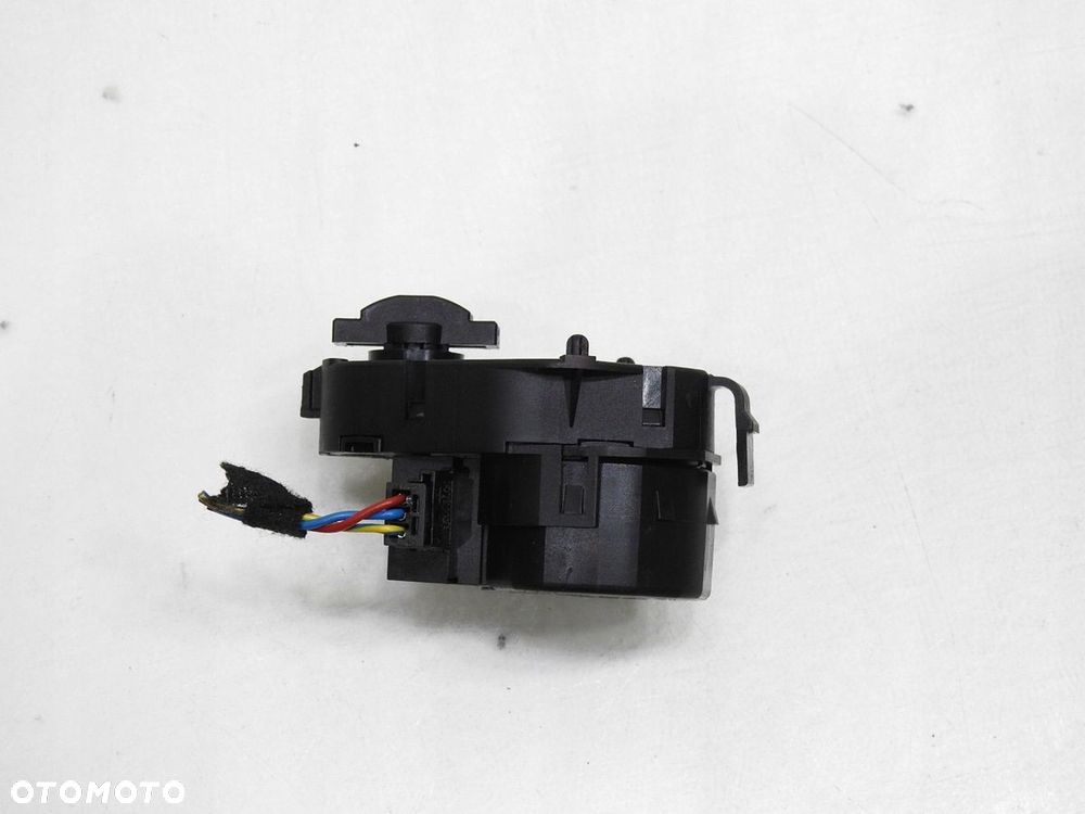 SILNICZEK NAGRZEWNICY BMW E60 E61 LIFT 6942988 - 2