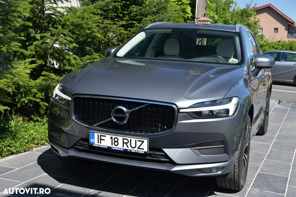 Volvo XC 60 B4 MHEV AT8 AWD Momentum Pro - 2