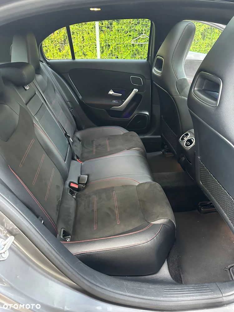 Mercedes-Benz Klasa A 200 AMG Line 7G-DCT - 5