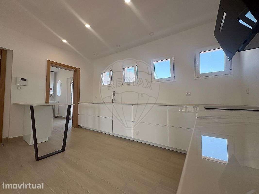 Apartamento T4 para arrendamento - Grande imagem: 2/31